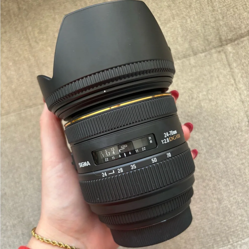 Sigma EX 24-70mm f/2.8 HSM DG Lens For Sony